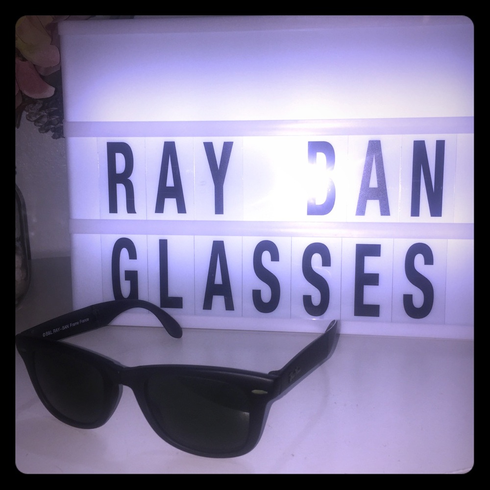 RAY-BAN FOLDING WAYFARER SUNGLASSES 🕶